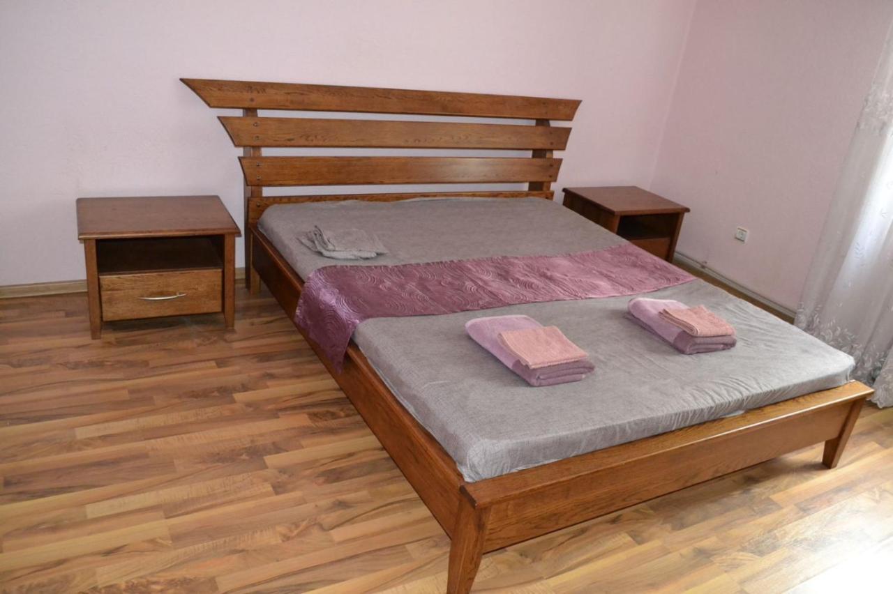 Квартира Двохкімнатна Фонтан Apartment Camenița Exterior foto