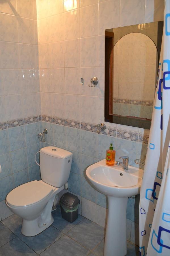 Квартира Двохкімнатна Фонтан Apartment Camenița Exterior foto