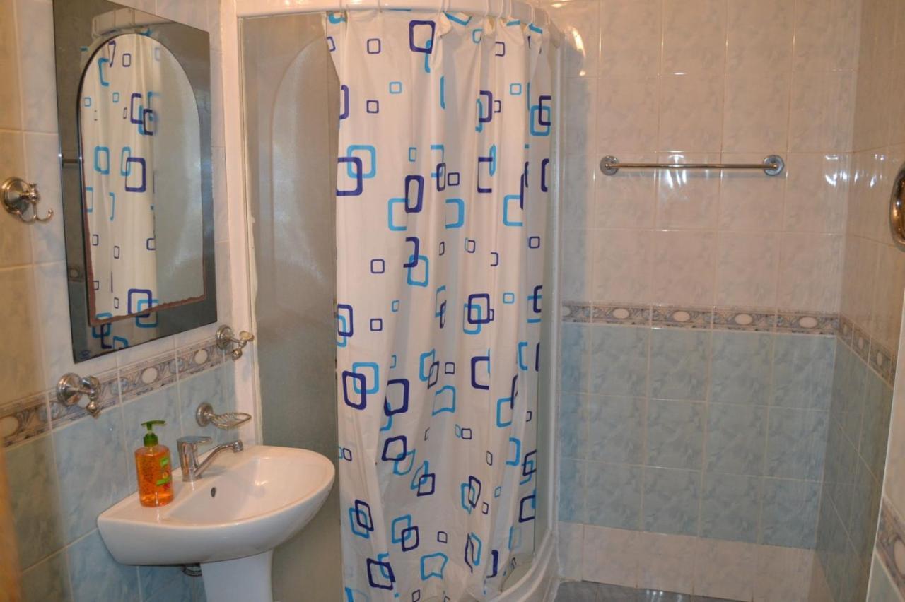 Квартира Двохкімнатна Фонтан Apartment Camenița Exterior foto