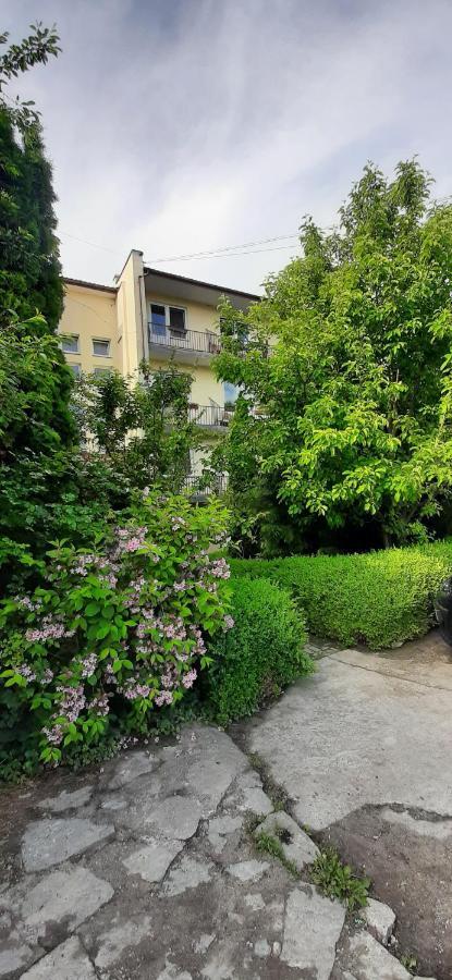 Квартира Двохкімнатна Фонтан Apartment Camenița Exterior foto